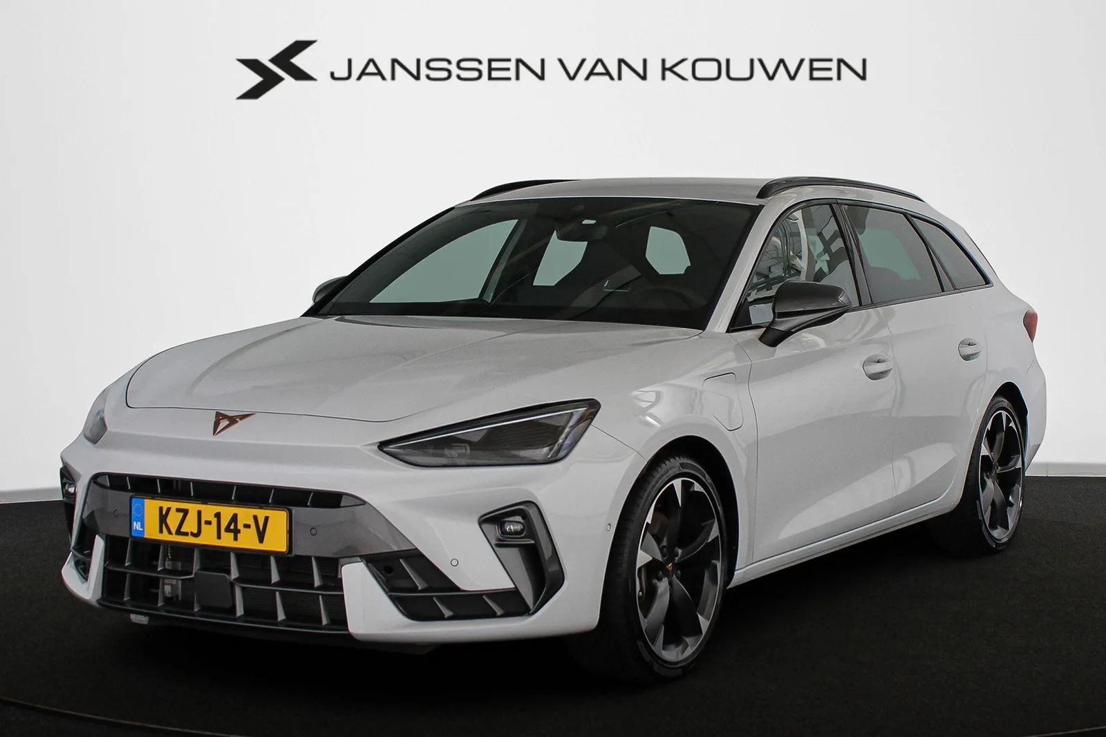 CUPRA Leon Sportstourer (2025) — foto 1