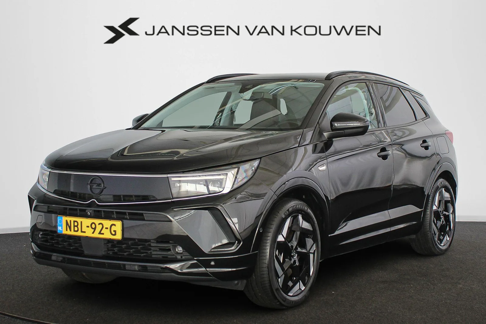 Opel Grandland (2023) — foto 1
