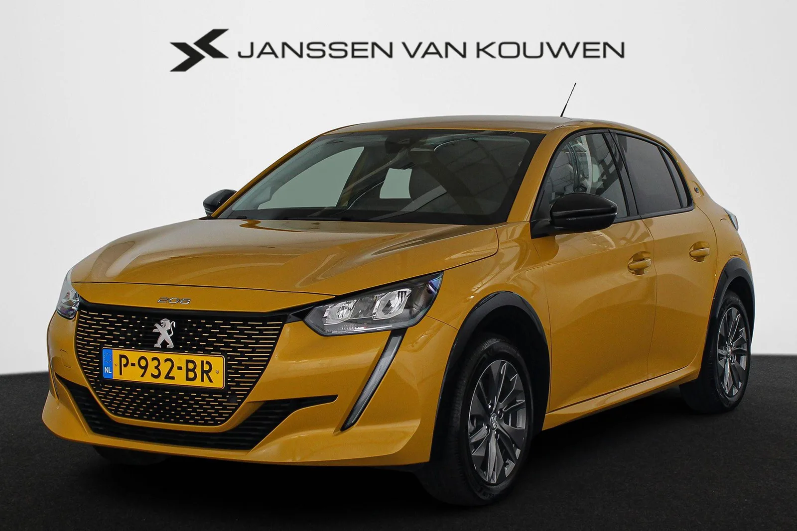 Peugeot e-208 (2022) — foto 1