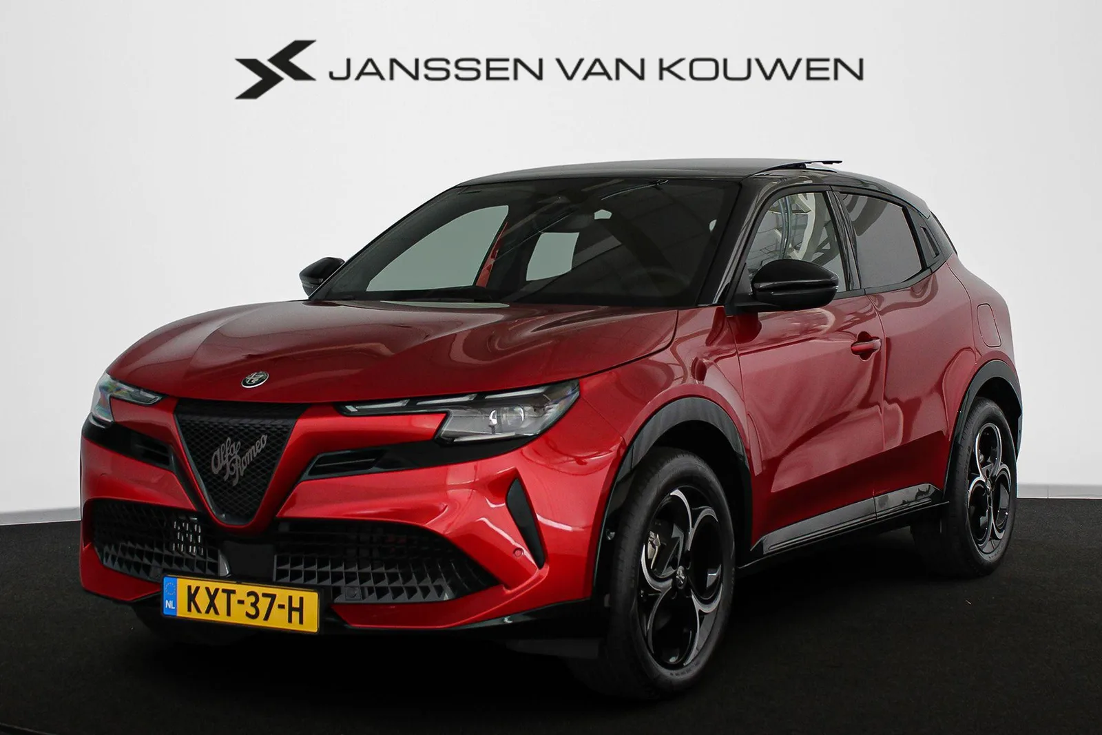 Alfa Romeo Junior (2026) — foto 1