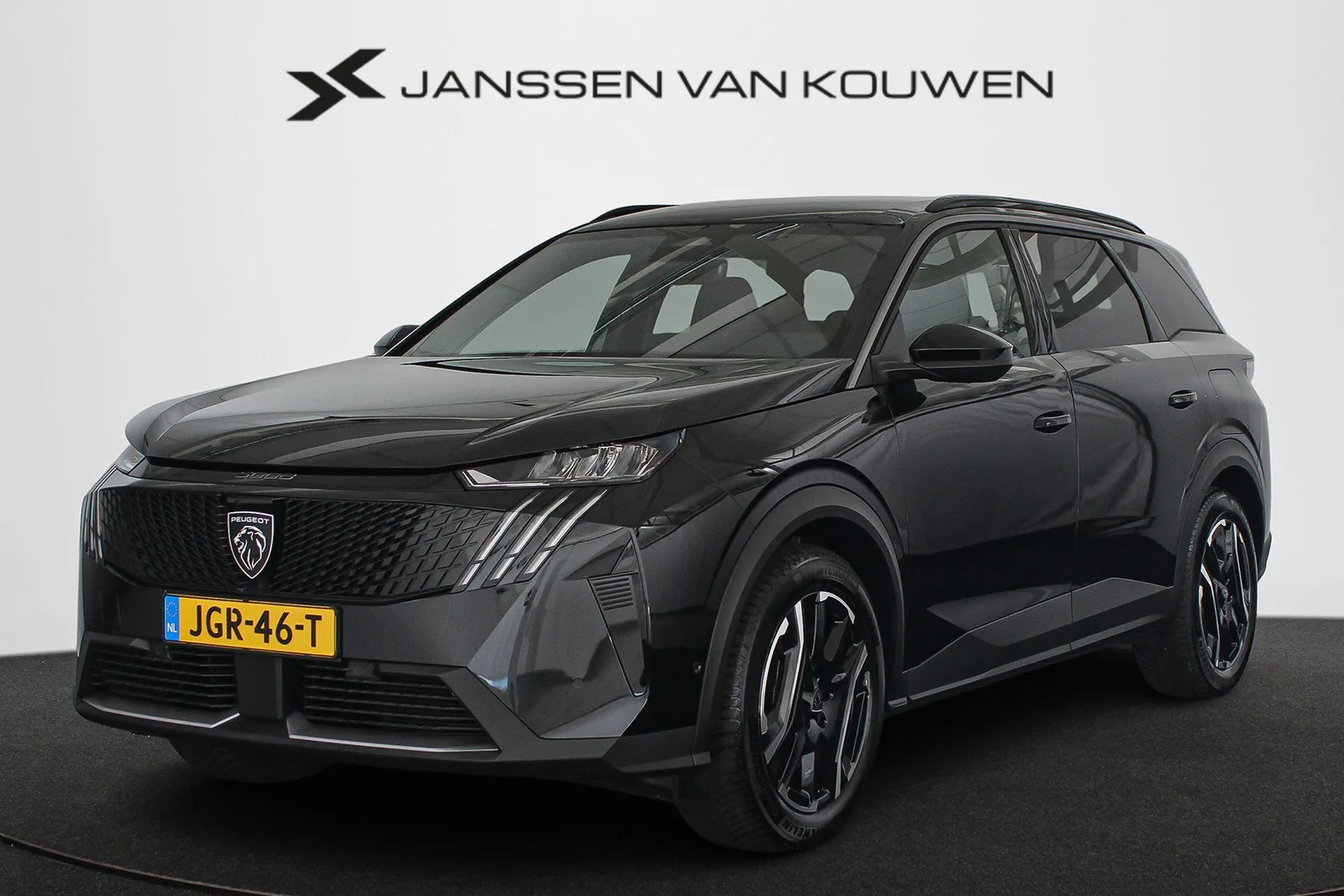 Peugeot E-5008 (2025) — foto 1