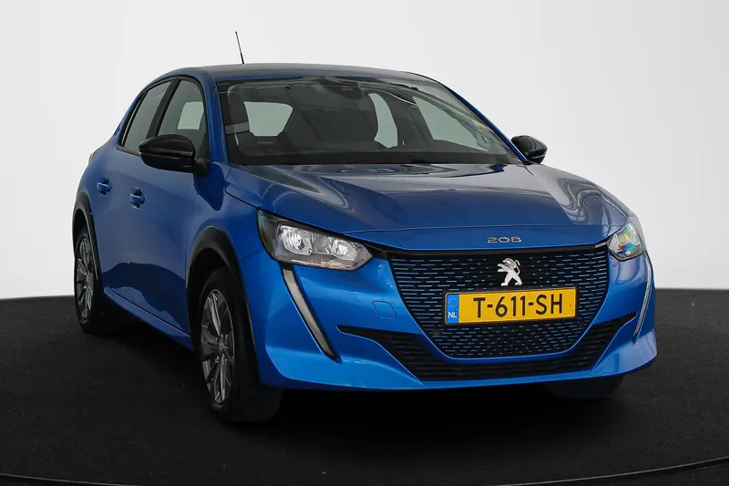 Peugeot e-208 (2023)