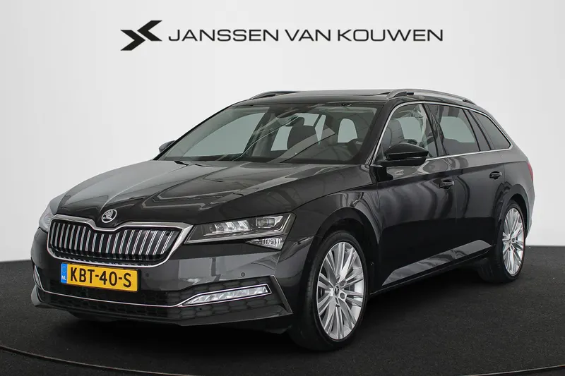Škoda Superb (2022)