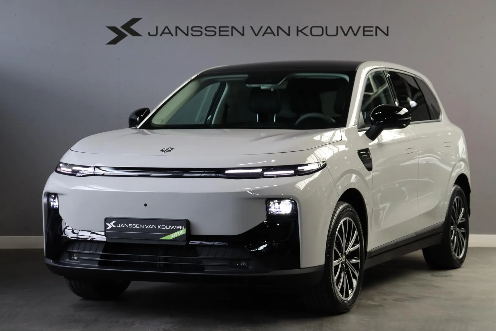 Leapmotor B10 (2026) — foto 1
