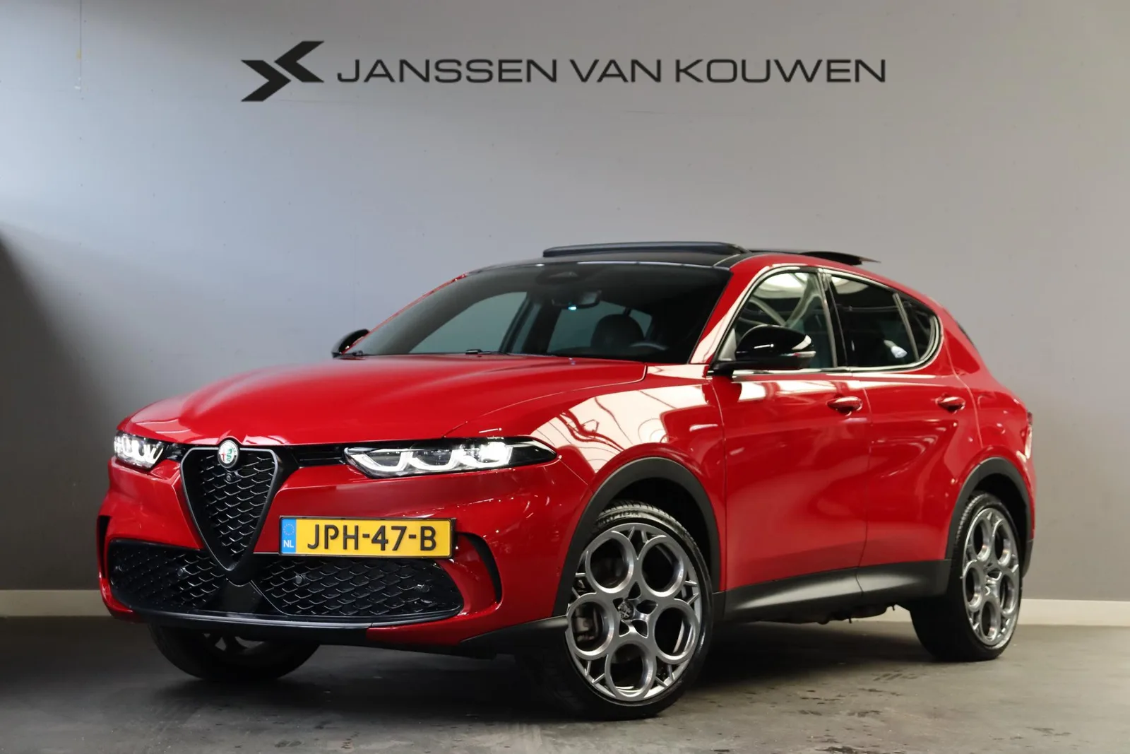 Alfa Romeo Tonale (2025) — foto 1