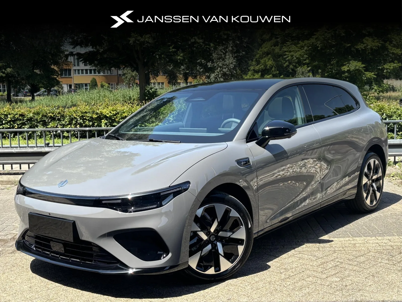 Leapmotor B05 (2026) — foto 1