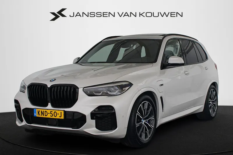 BMW X5 (2022)