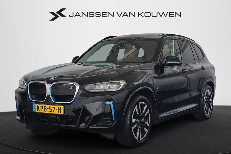 BMW iX3 (2023)