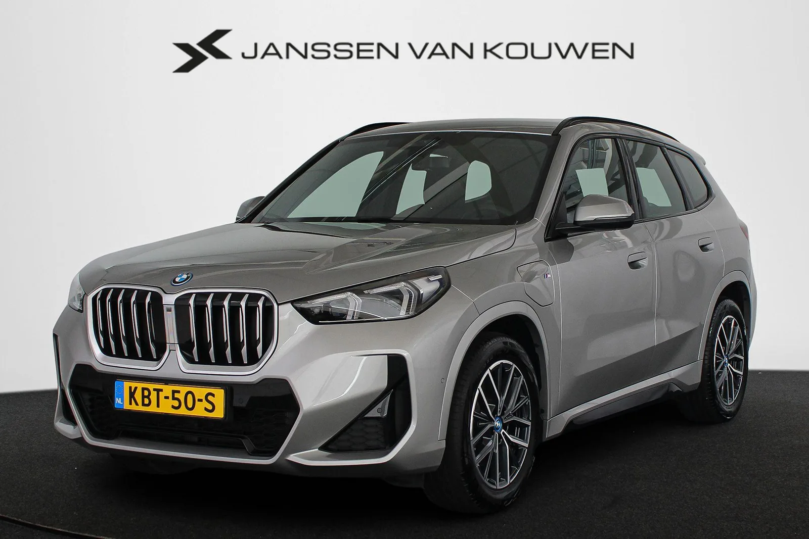 BMW X1 (2024) — foto 1