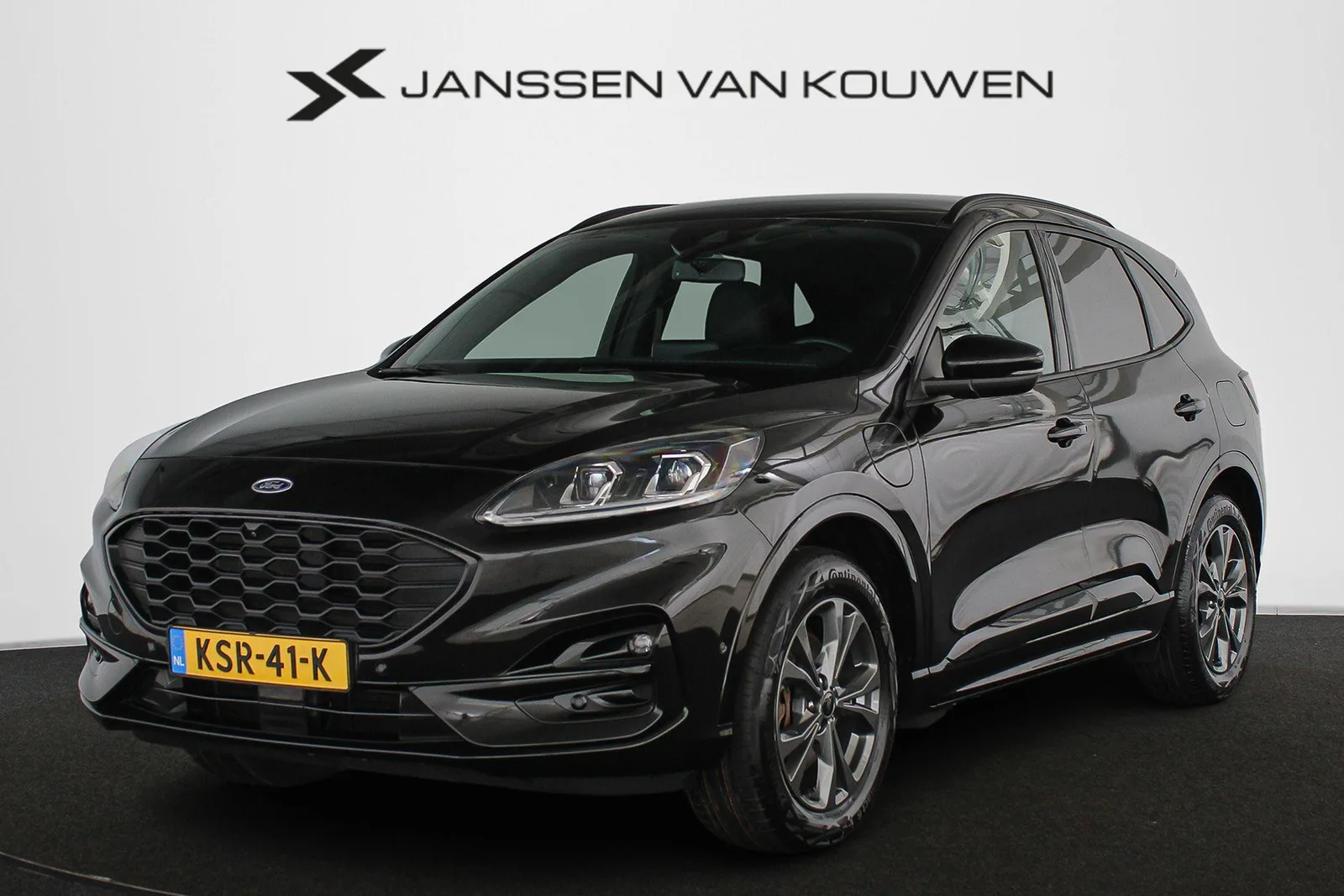 Ford Kuga (2021) — foto 1