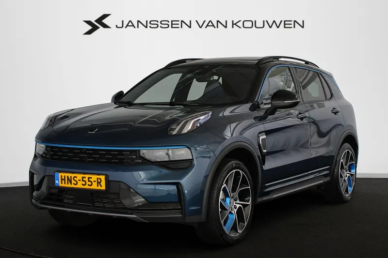 Lynk & Co 01 (2025)