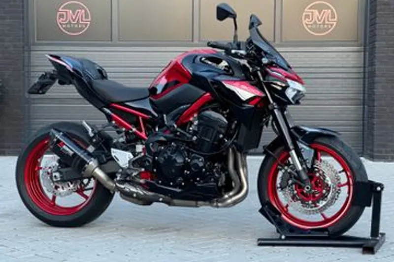 Kawasaki Z 900 (2024)