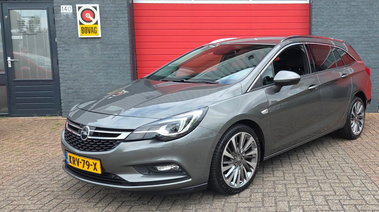 Opel Astra Sports Tourer (2018) — foto 1