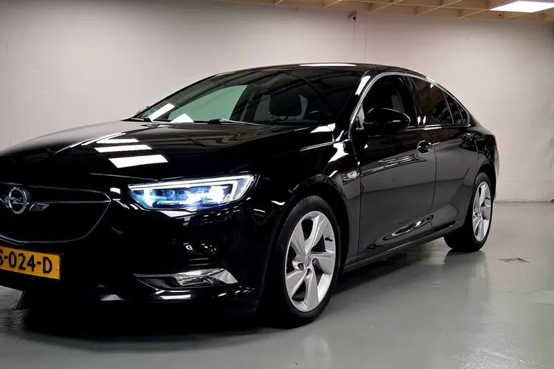 Opel Insignia Grand Sport (2019)