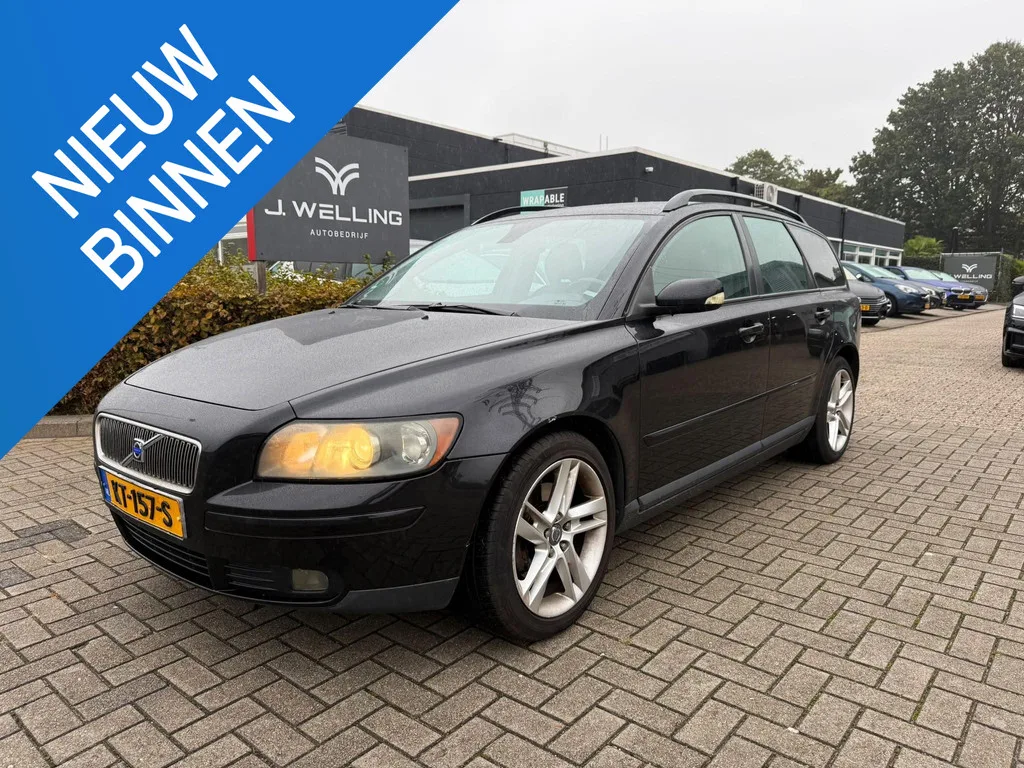 Volvo V50 (2004) — foto 1