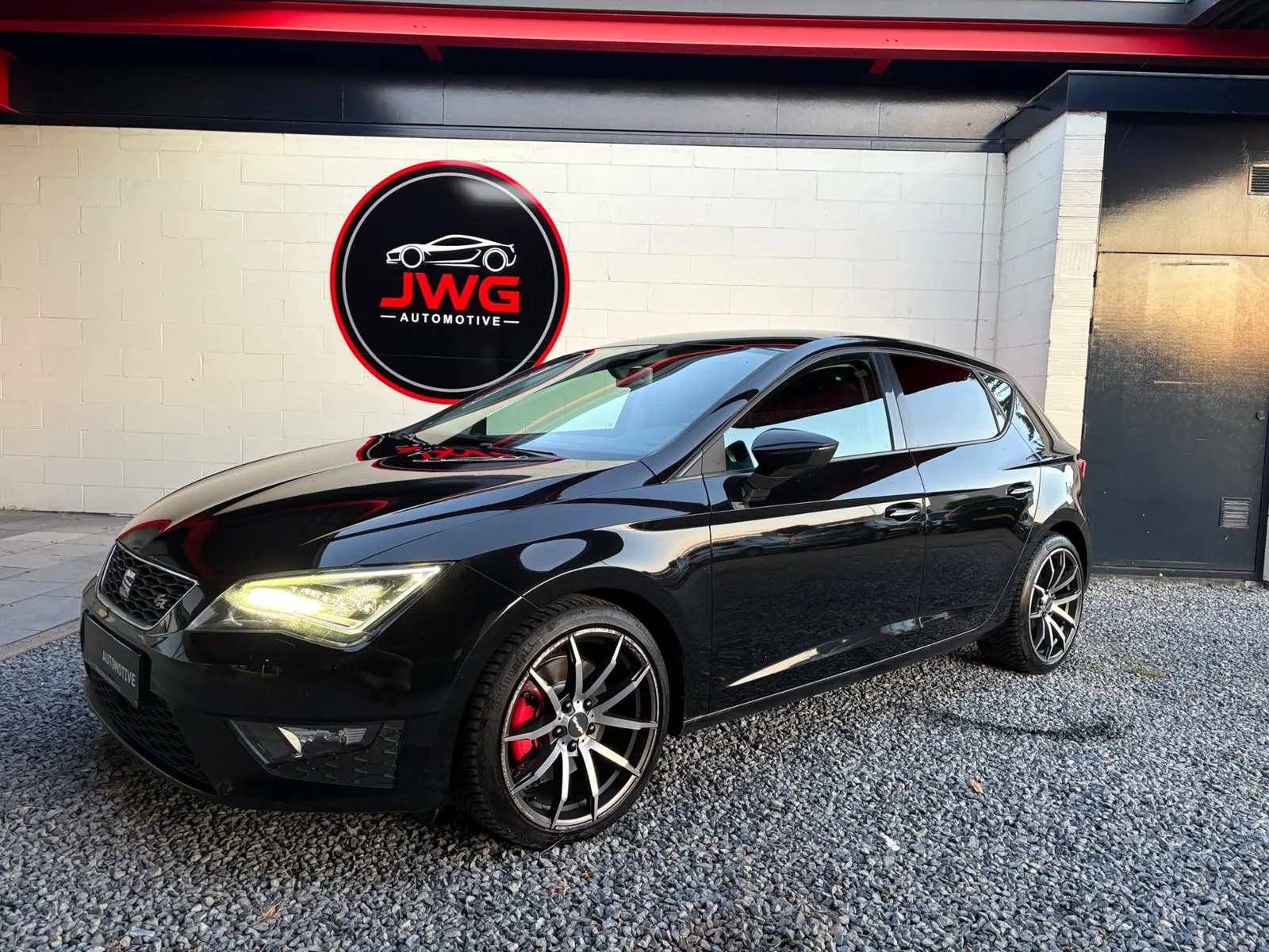 SEAT Leon (2015) — foto 1