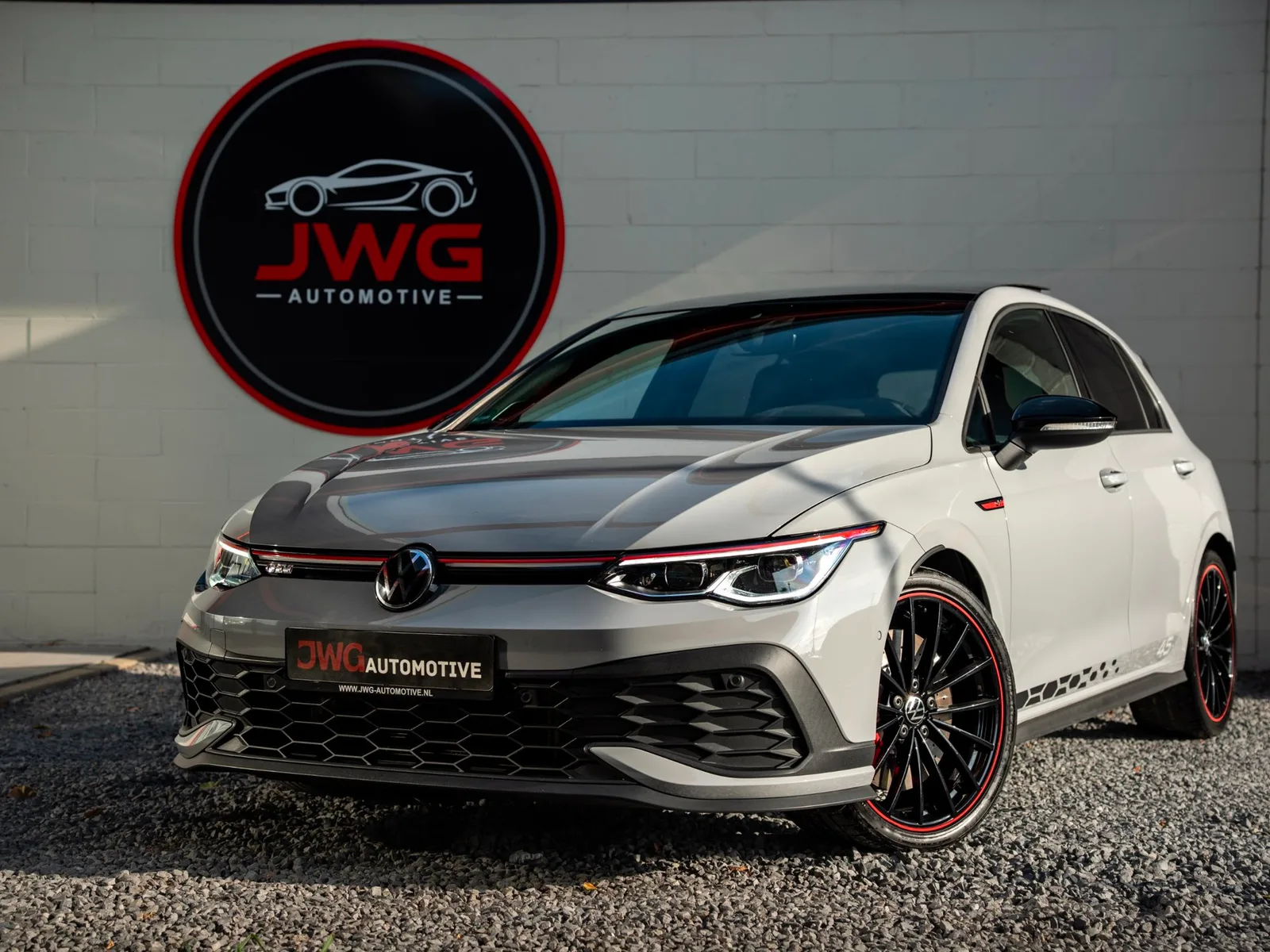 Volkswagen Golf (2021) — foto 1