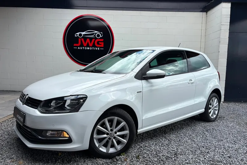 Volkswagen Polo (2015)