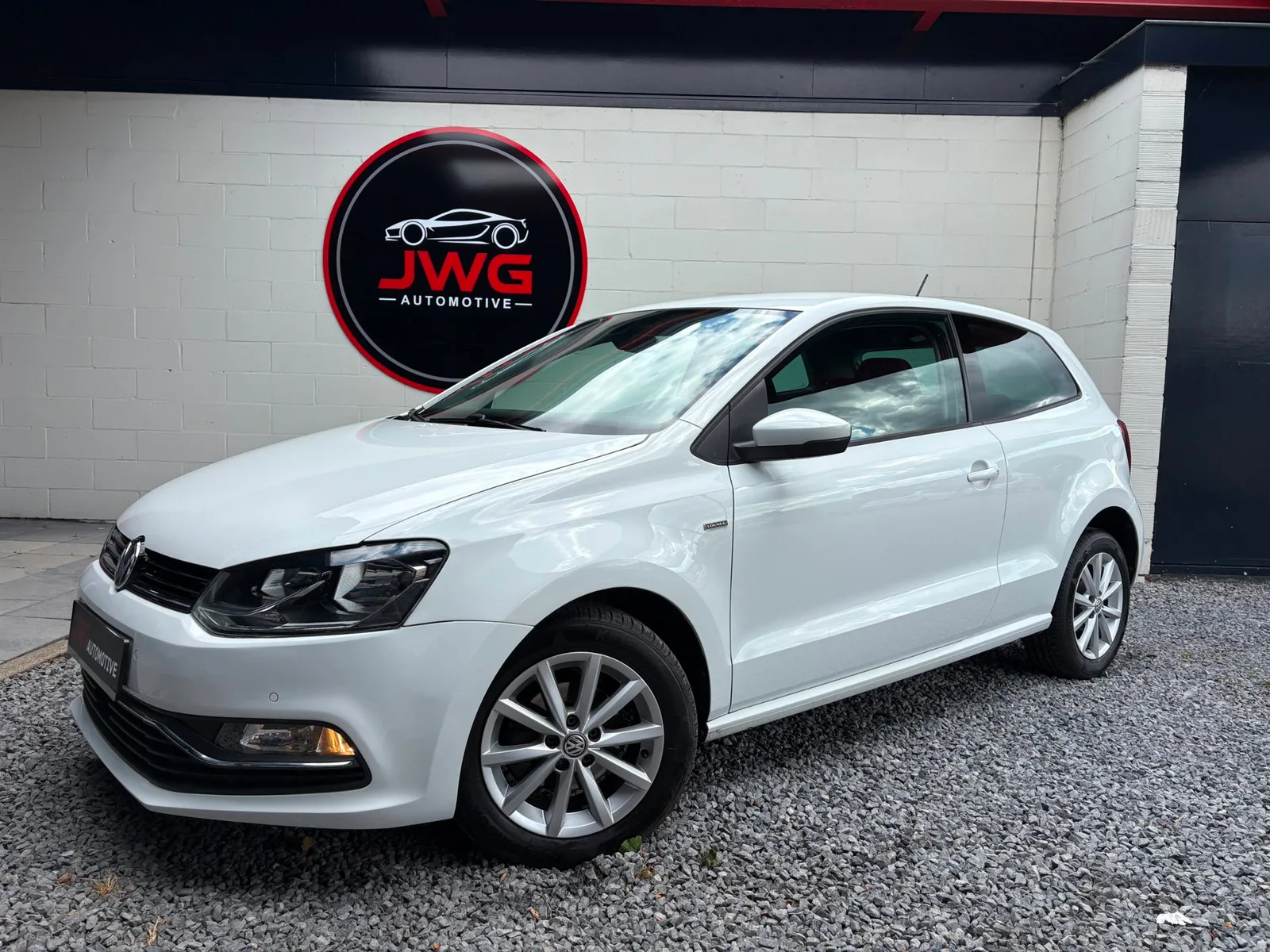 Volkswagen Polo (2015) — foto 1