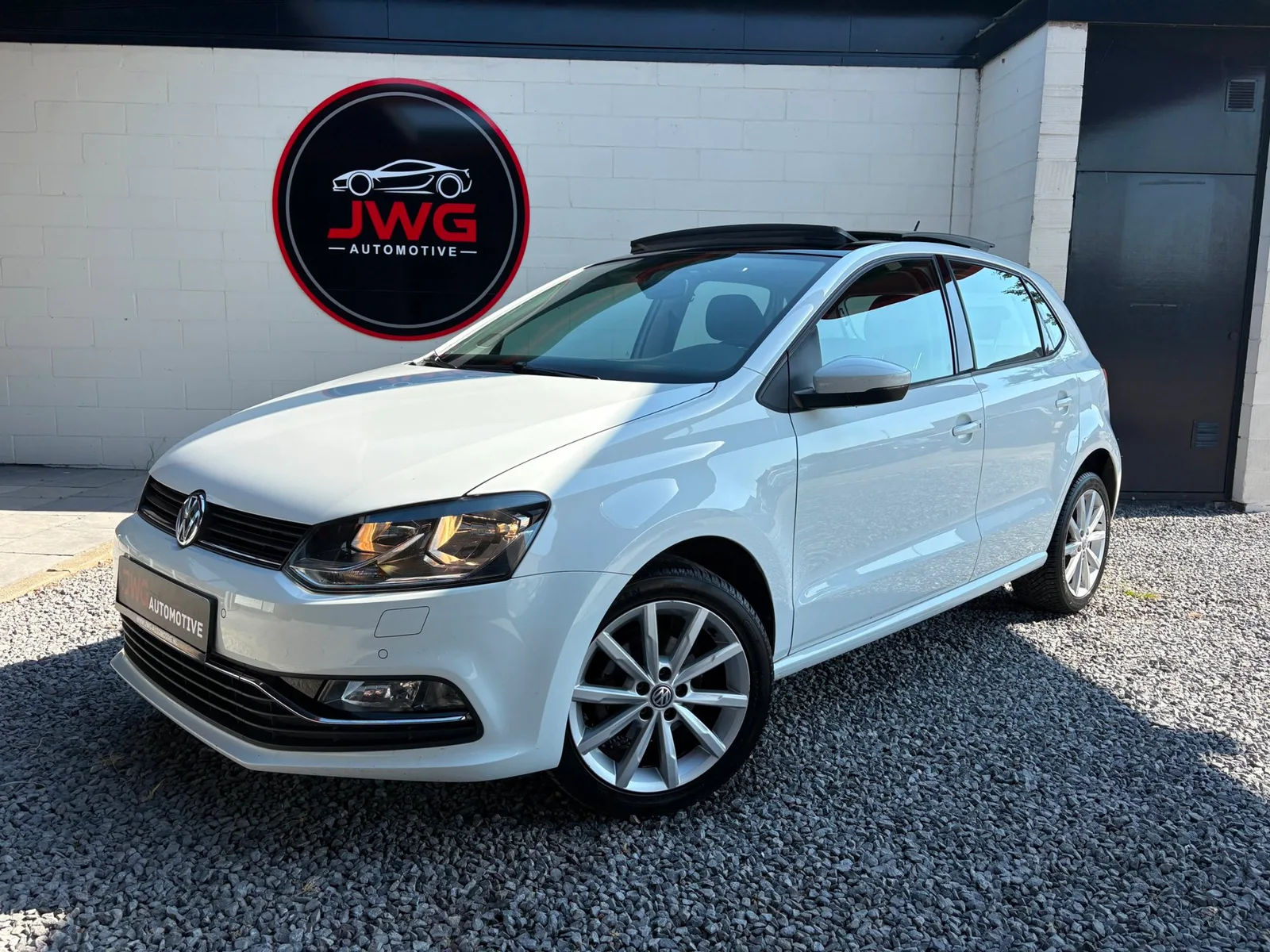 Volkswagen Polo (2015) — foto 1