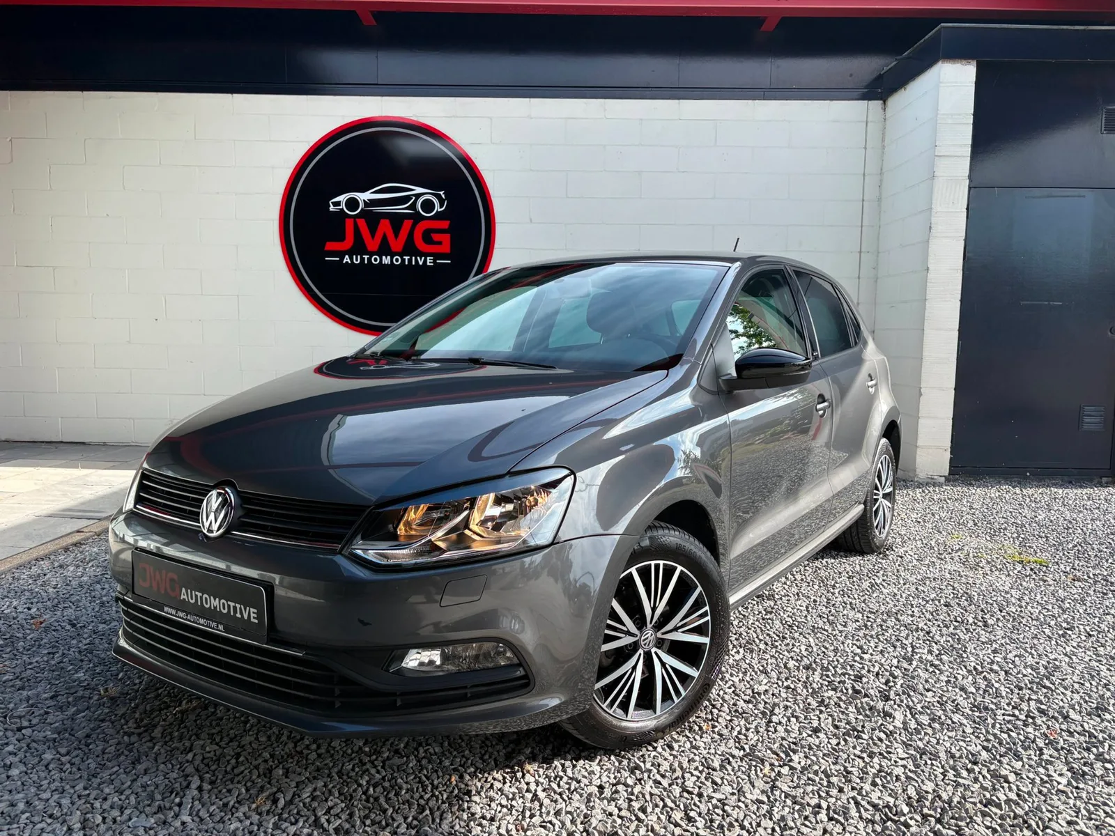 Volkswagen Polo (2016) — foto 1