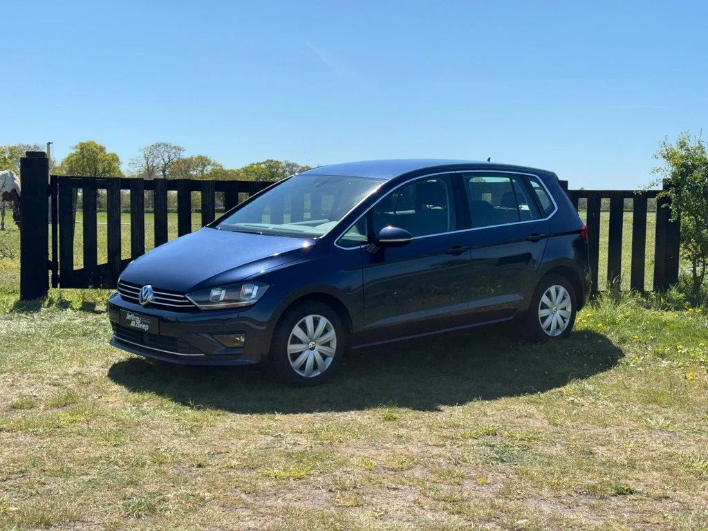 Volkswagen Golf Sportsvan (2014) — foto 1