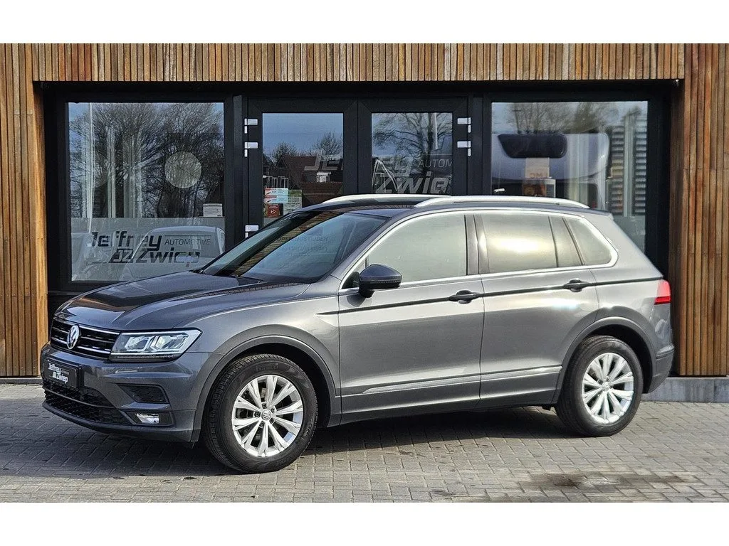 Volkswagen Tiguan (2018) — foto 1