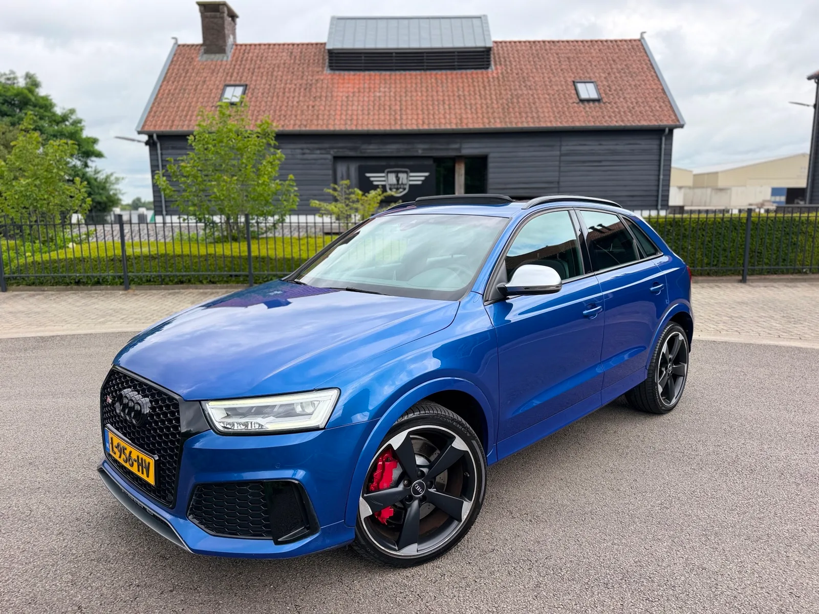 Audi Q3 (2015) — foto 1