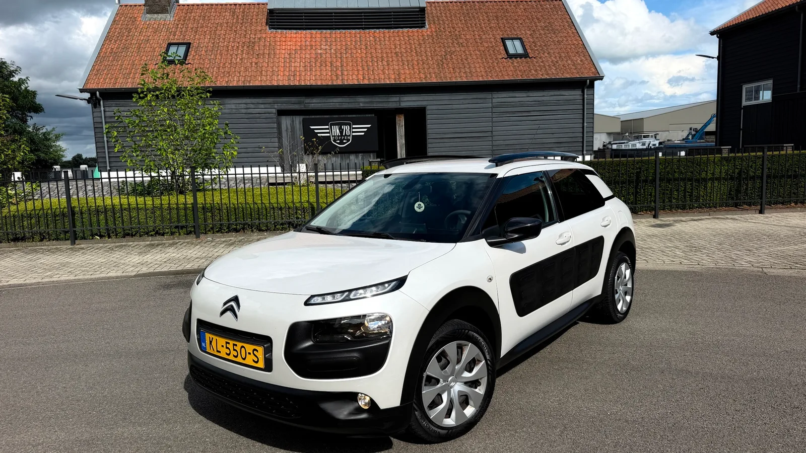Citroën C4 Cactus (2016) — foto 1