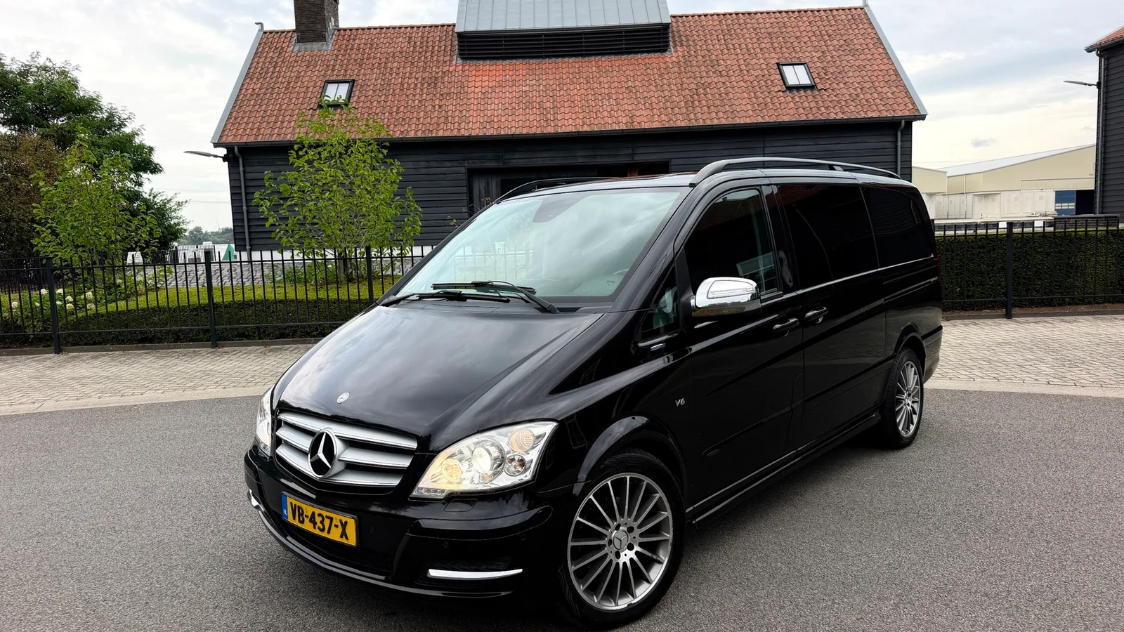 Mercedes-Benz Viano (2013) — foto 1