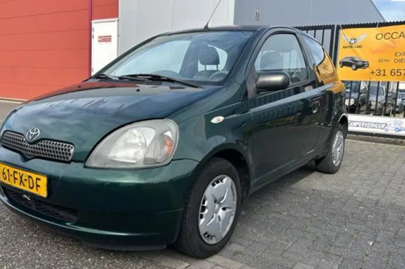 Toyota Yaris (2000)