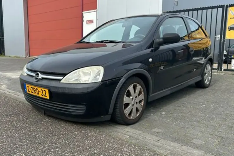 Opel Corsa (2002)