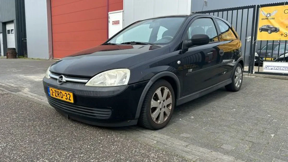 Opel Corsa (2002) — foto 1