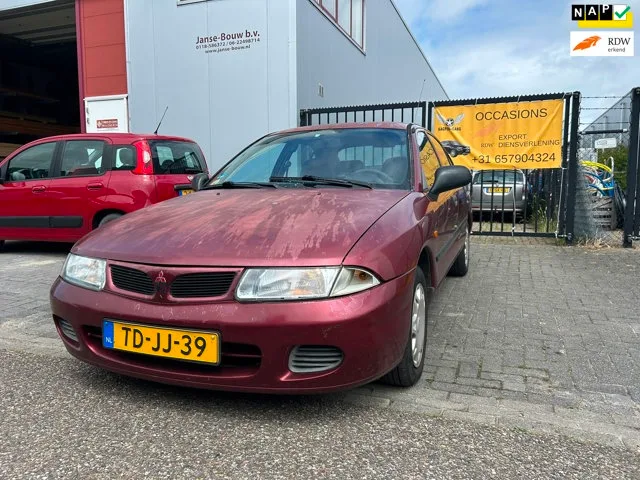 Mitsubishi Carisma (1998) — foto 1