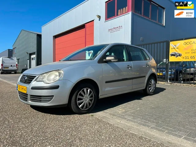 Volkswagen Polo (2009) — foto 1