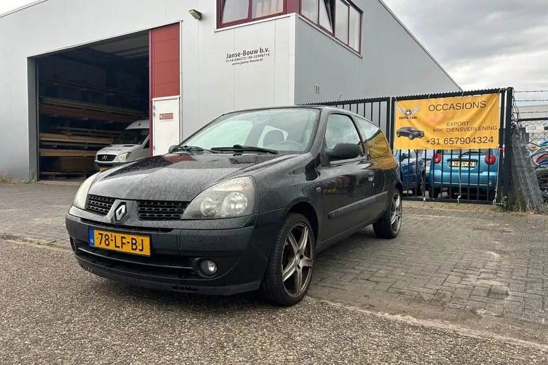 Renault Clio (2002)