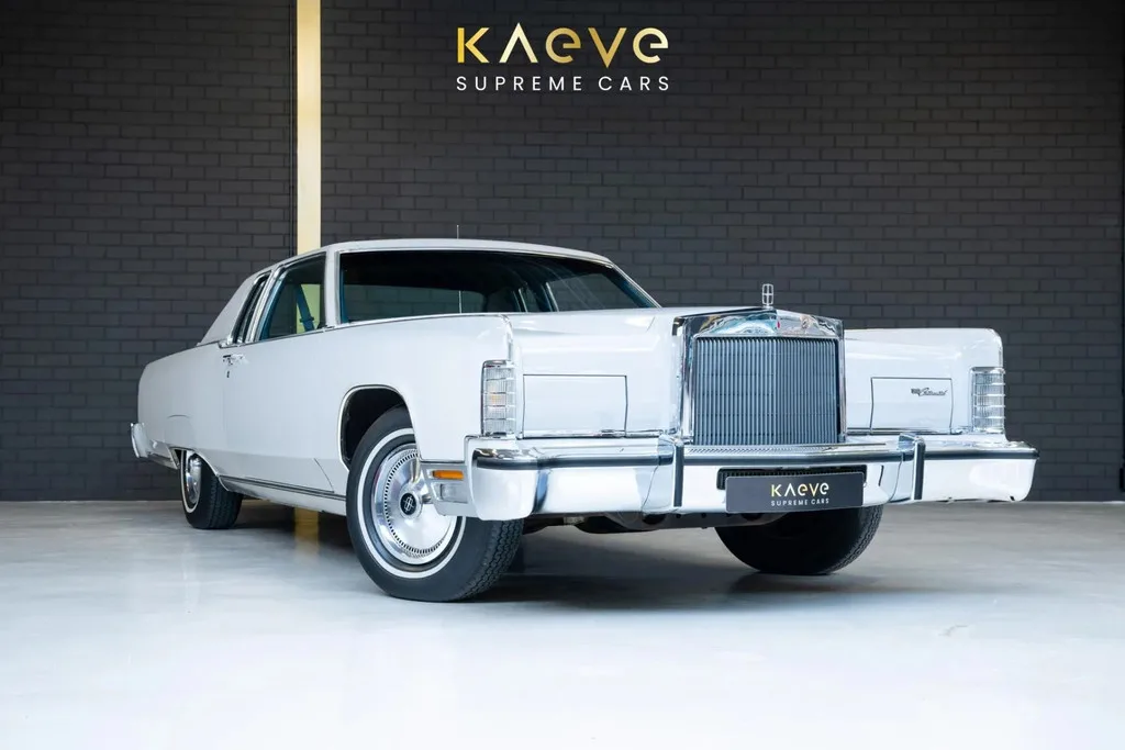 Lincoln Continental (1977) — foto 1