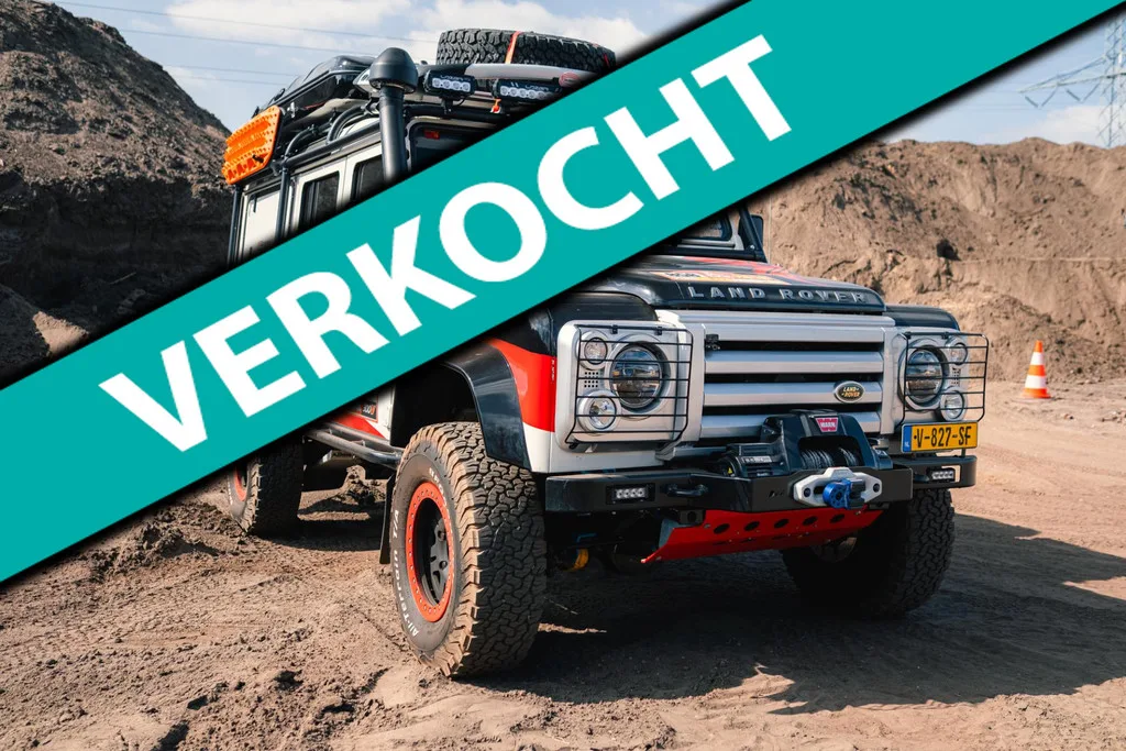 Land Rover Defender (2010) — foto 1