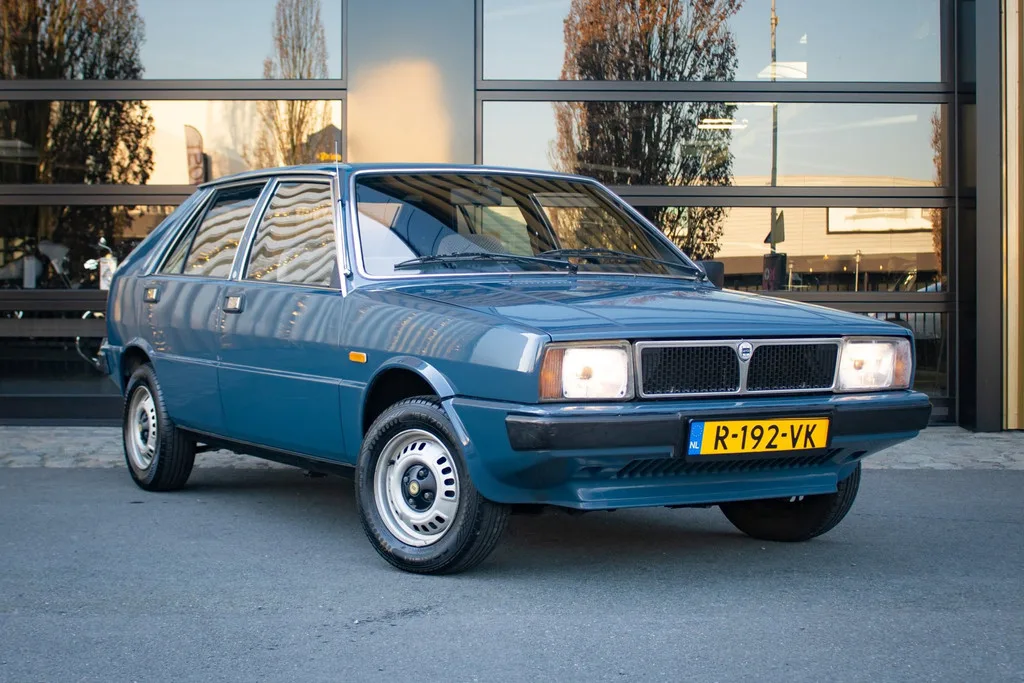 Lancia Delta (1983) — foto 1