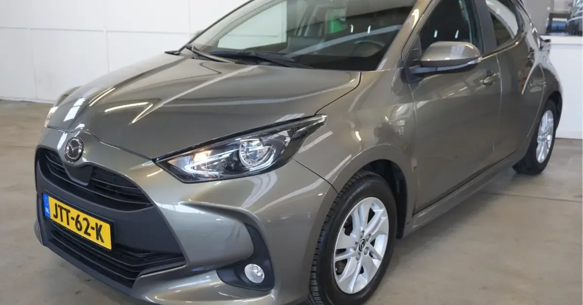 Mazda 2 (2023) — foto 1
