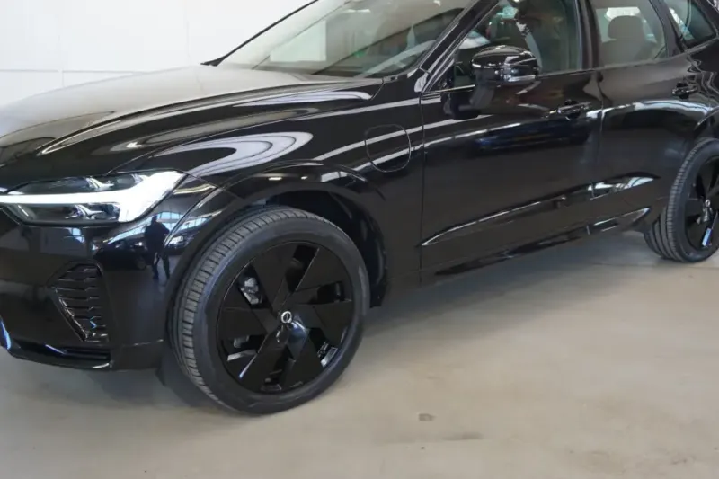 Volvo XC60 (2023)