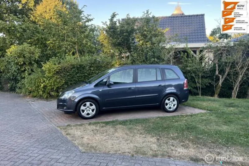 Opel Zafira (2008)