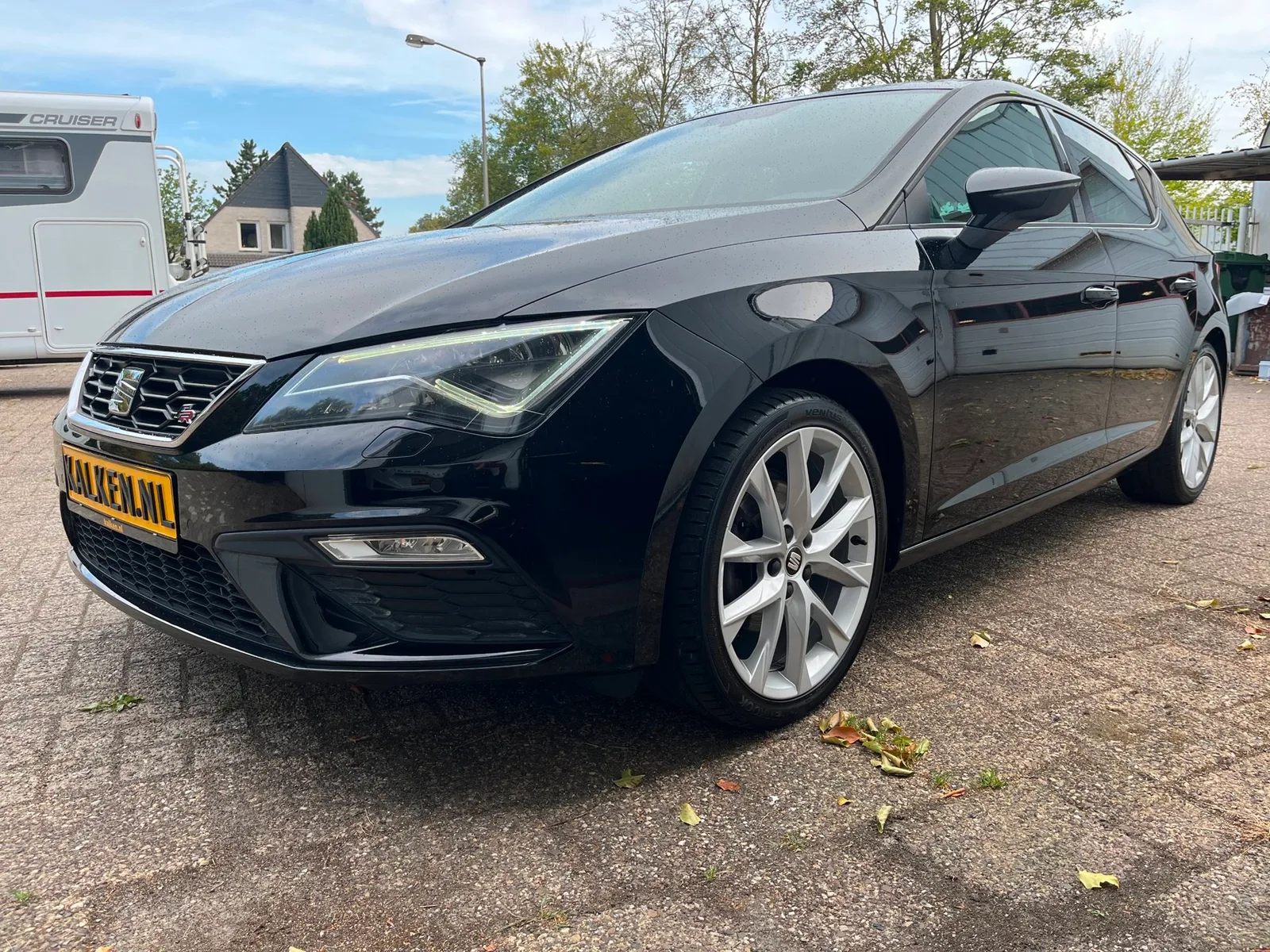 SEAT Leon (2019) — foto 1