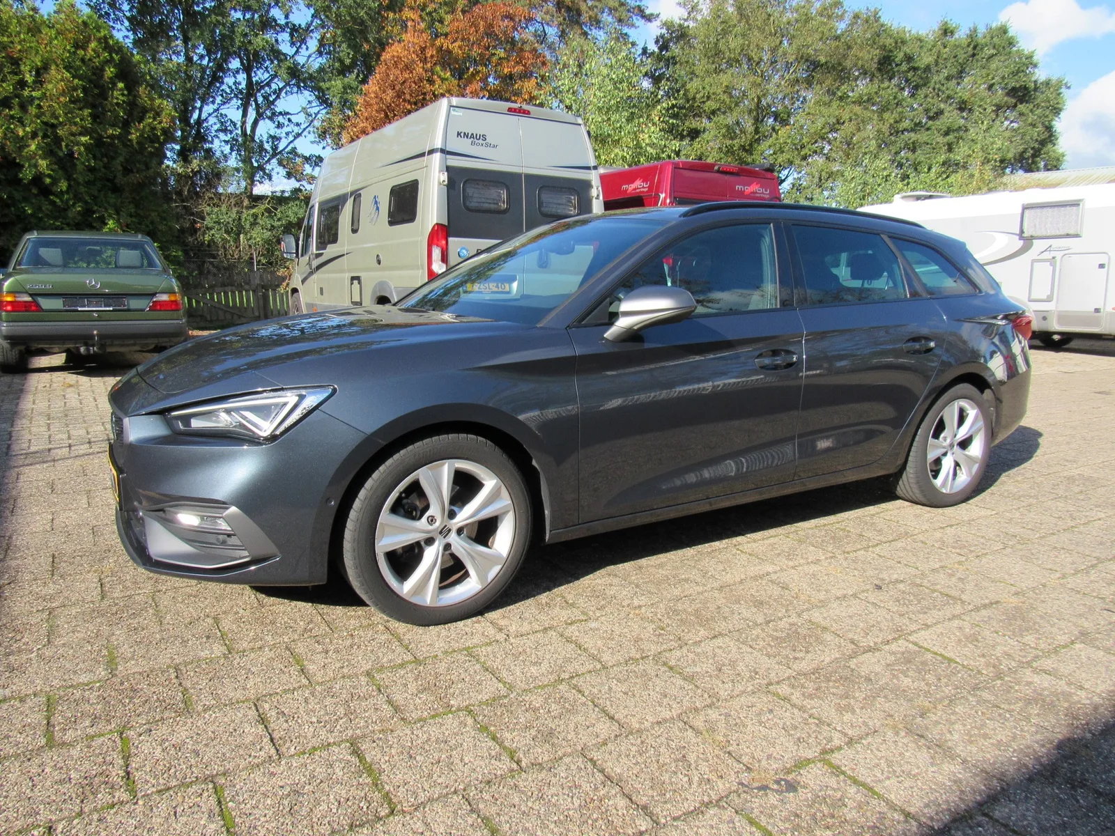 SEAT Leon Sportstourer (2020) — foto 1