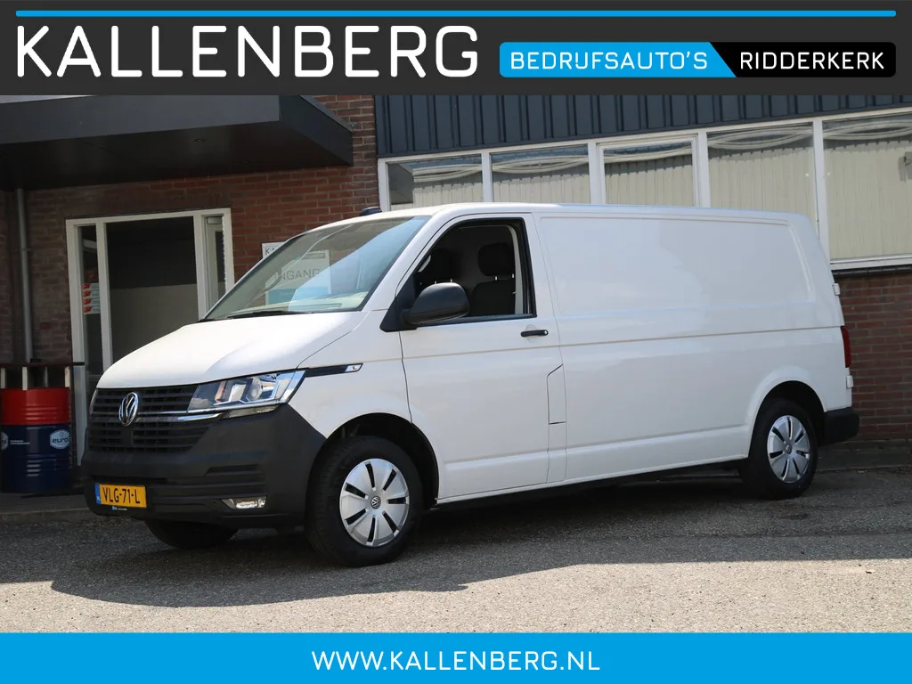 Volkswagen Transporter (2022) — foto 1
