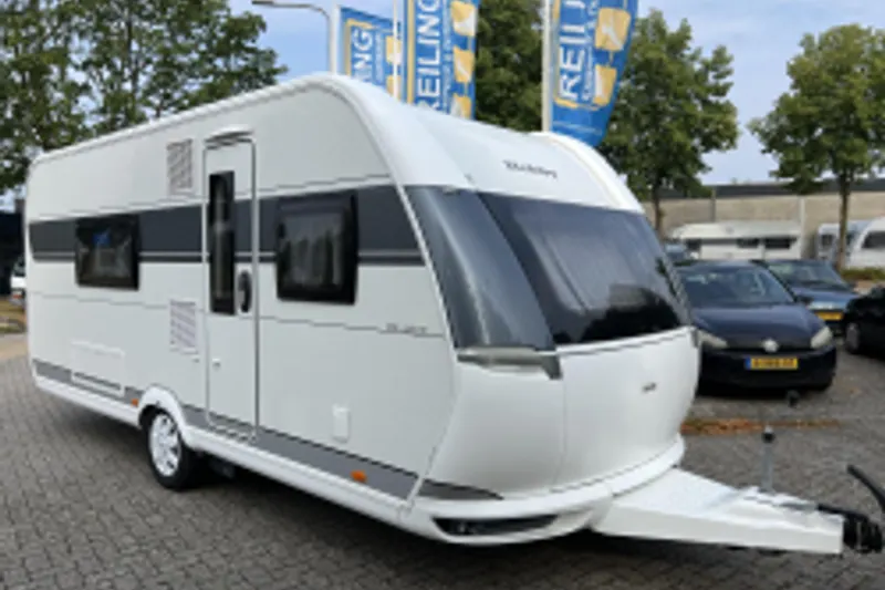Hobby De Luxe (2023)
