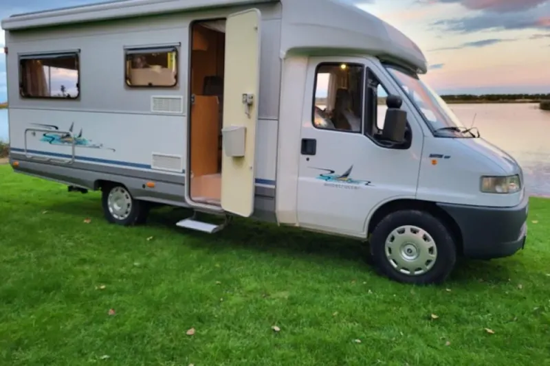Dethleffs Globetrotter Esprit 2.5TDI (1997)