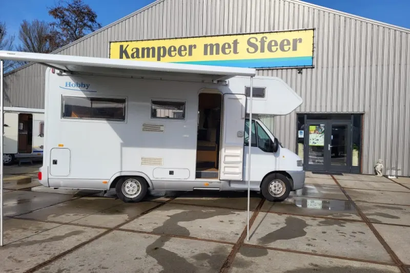 Hobby 600 Netjes en slechts 6 mtr (2000)