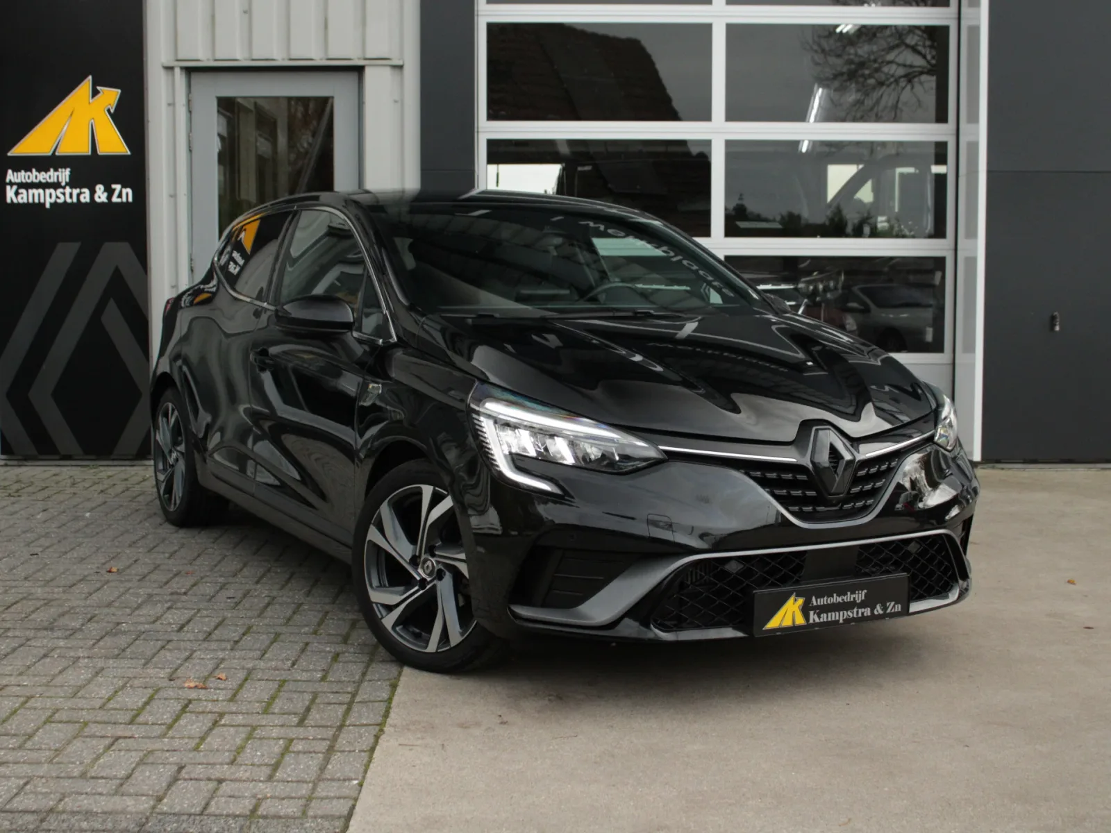 Renault Clio (2021) — foto 1