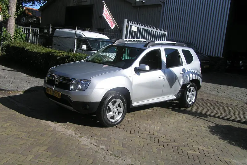 Dacia Duster (2011)
